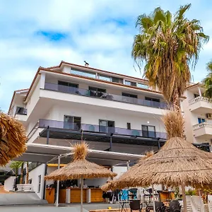 Era 3*, Sarandë Albanië