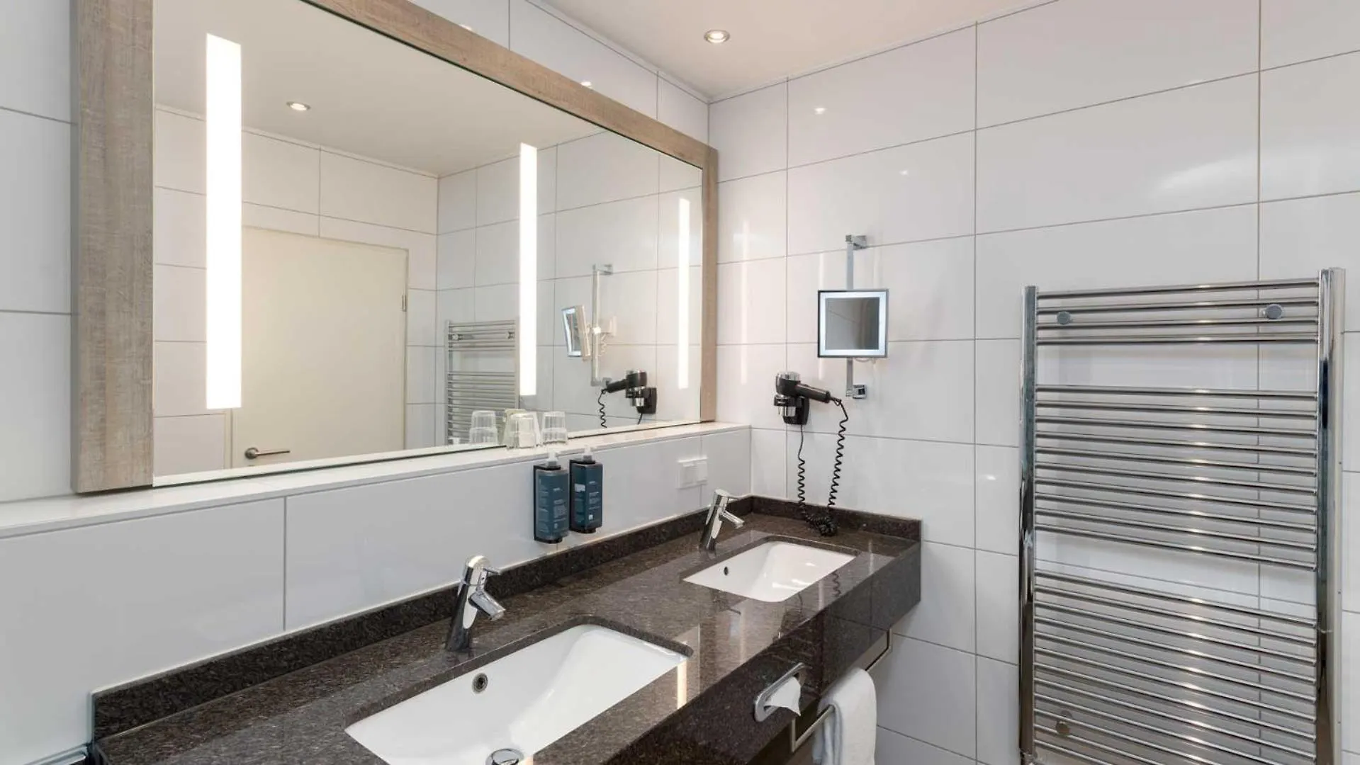 ****  Hotel Lyskirchen Koeln Almanya